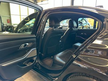MYAUTOCENTER – Gebraucht- und Jahreswagen mit Werkstattservice in Pfaffenhofen BMW 330 d M Sport *Parkass*LED*Shadow*