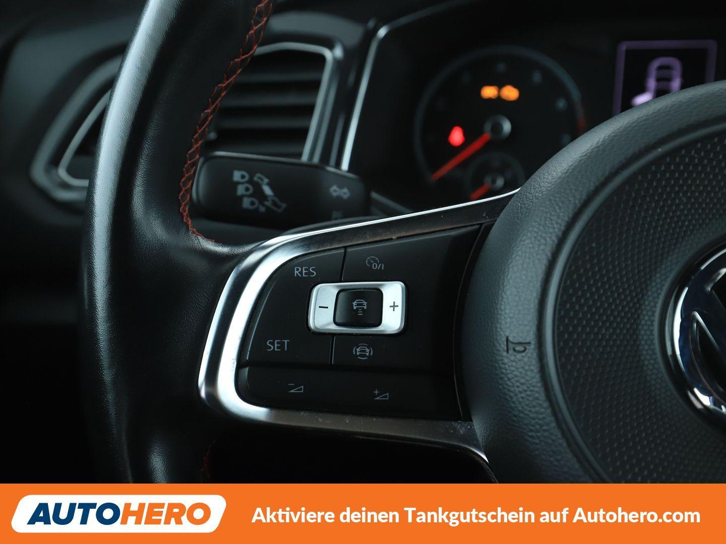 Volkswagen T-Roc 1.5 TSI ACT Sport Aut.*NAVI*LED*ACC*