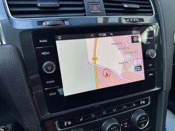 Volkswagen Golf - 12