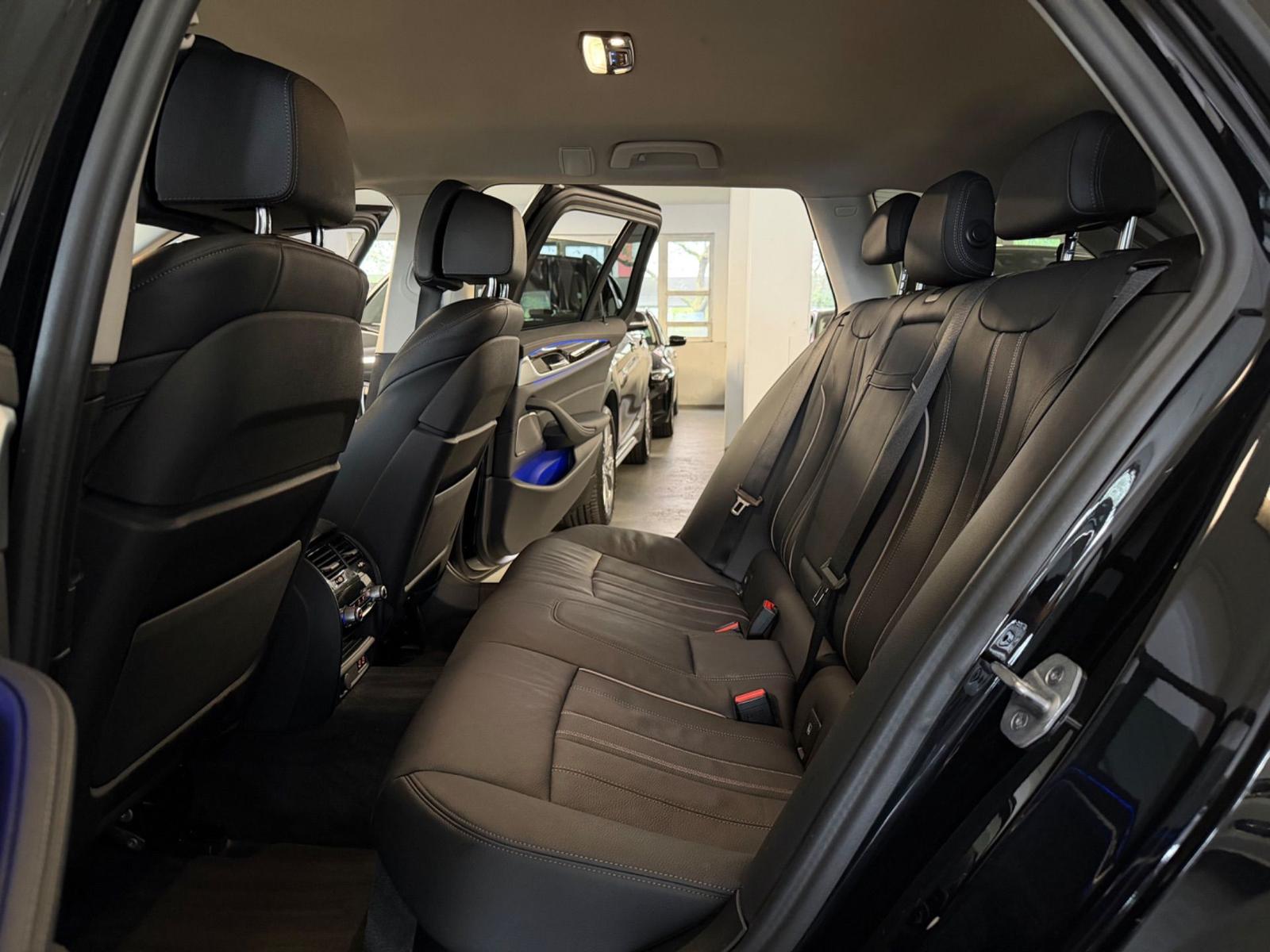 BMW 530 i Luxury Line H-KARDON/CAM/ACC/AHK/LEDER