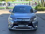Mitsubishi Outlander PHEV Top 4WD Voll Ausgestattet - Mitsubishi Gebrauchtwagen in Hannover