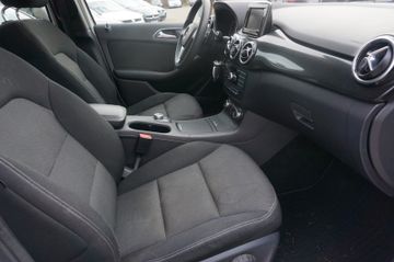 Mercedes B 200 - 12