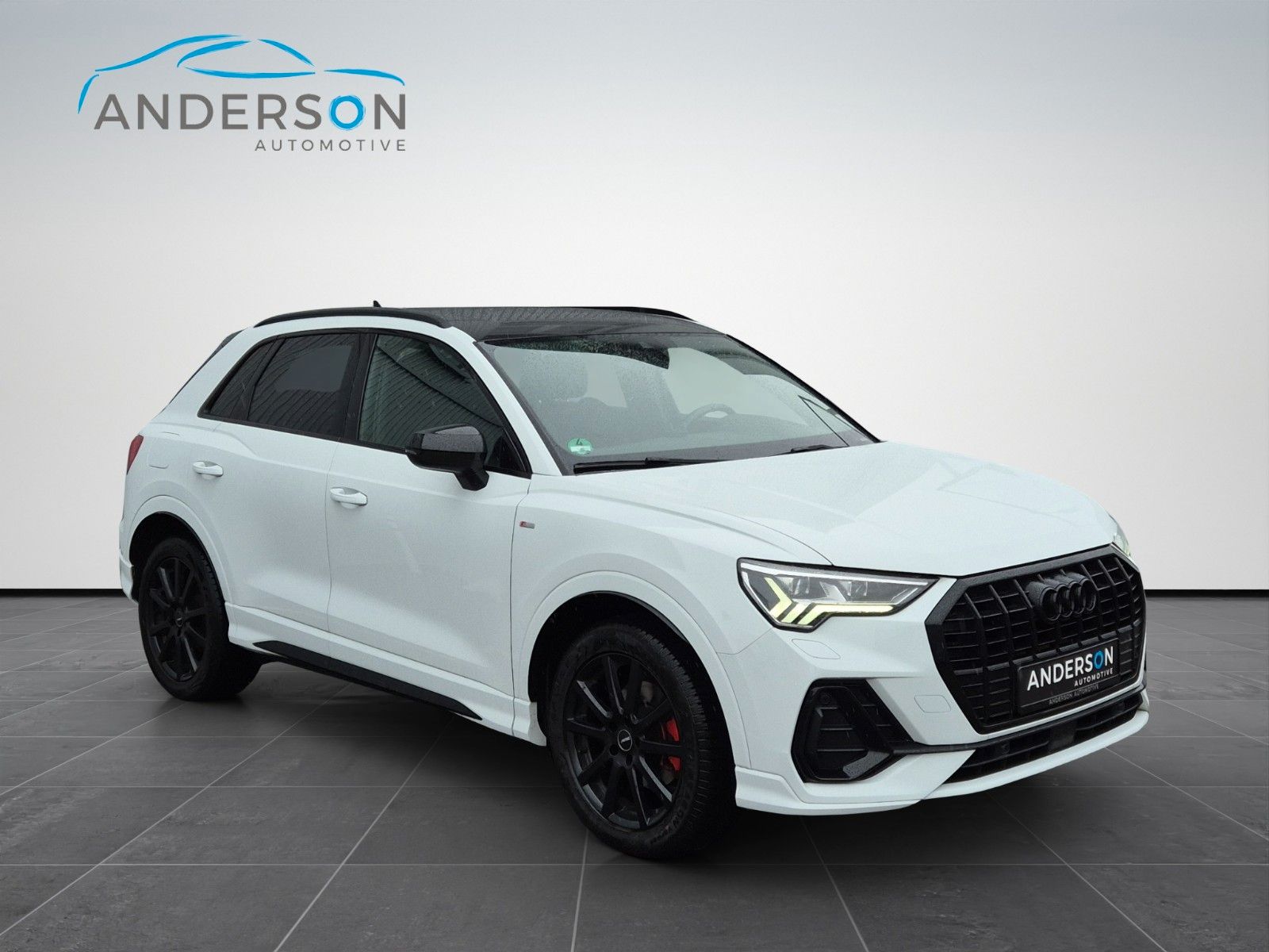 Fahrzeugabbildung Audi Q3 35 TFSI S LINE S TRONIC PANO TOTW ALLW LED