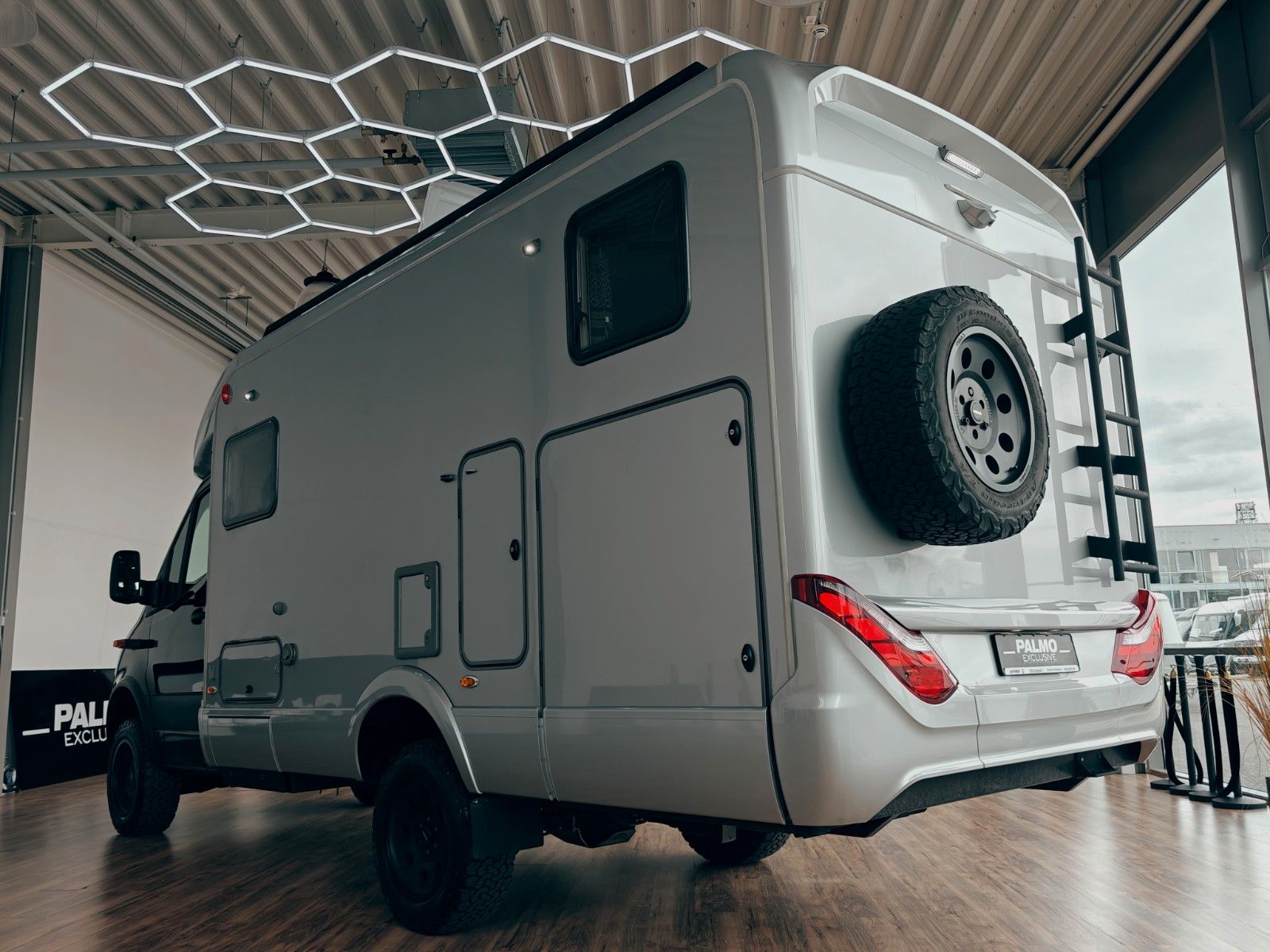 Fahrzeugabbildung HYMER / ERIBA / HYMERCAR ML - T 580 4x4 RSX - DRAUZZEN®