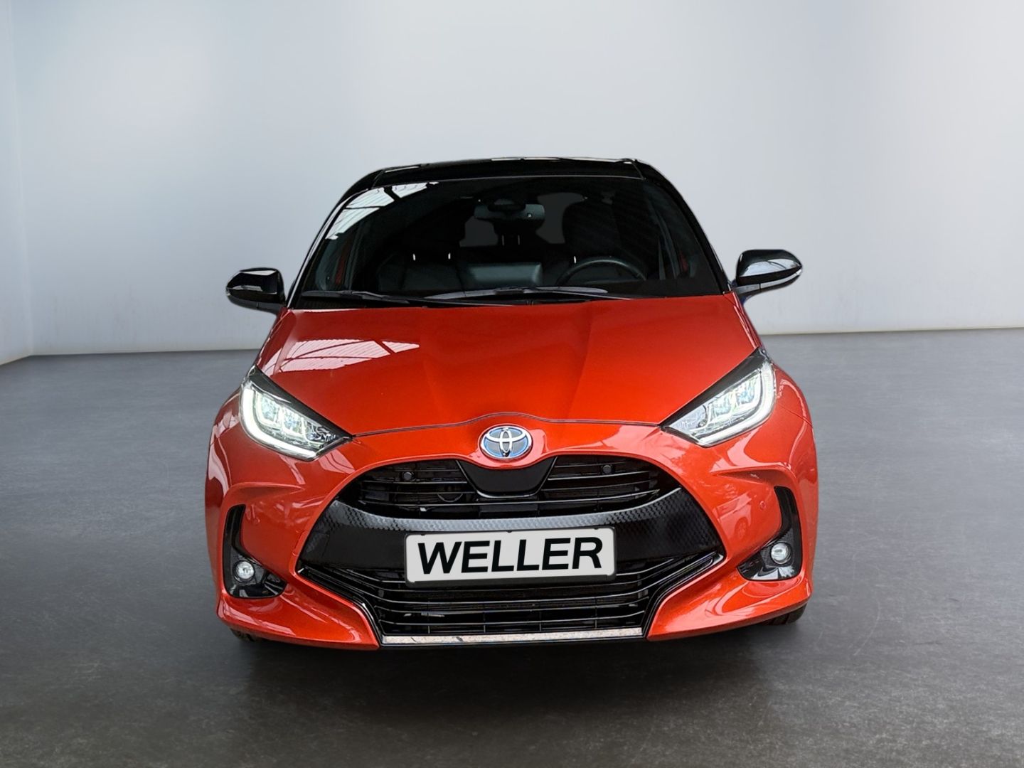 Toyota Yaris Hybrid 1.5 Style *NAVI*HUD*JBL*Pano*PDC*SH imagem 2