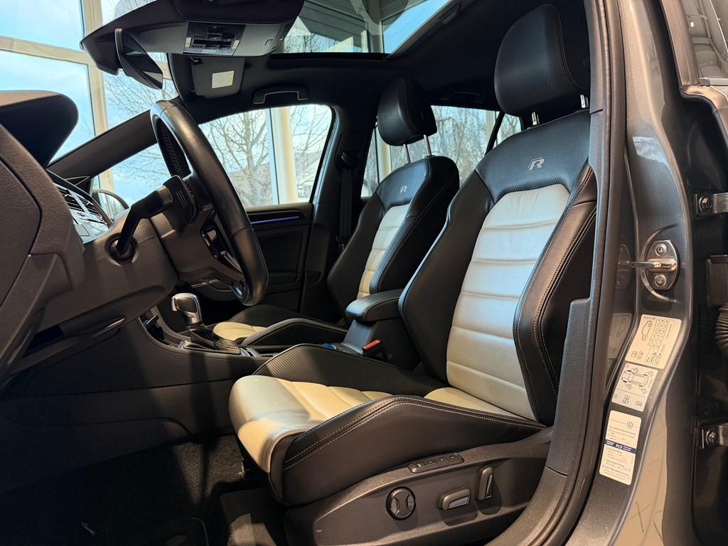 Volkswagen Golf VII R 2.0TSI DSG 4x4 DCC LED Pano DYNAUDIO 