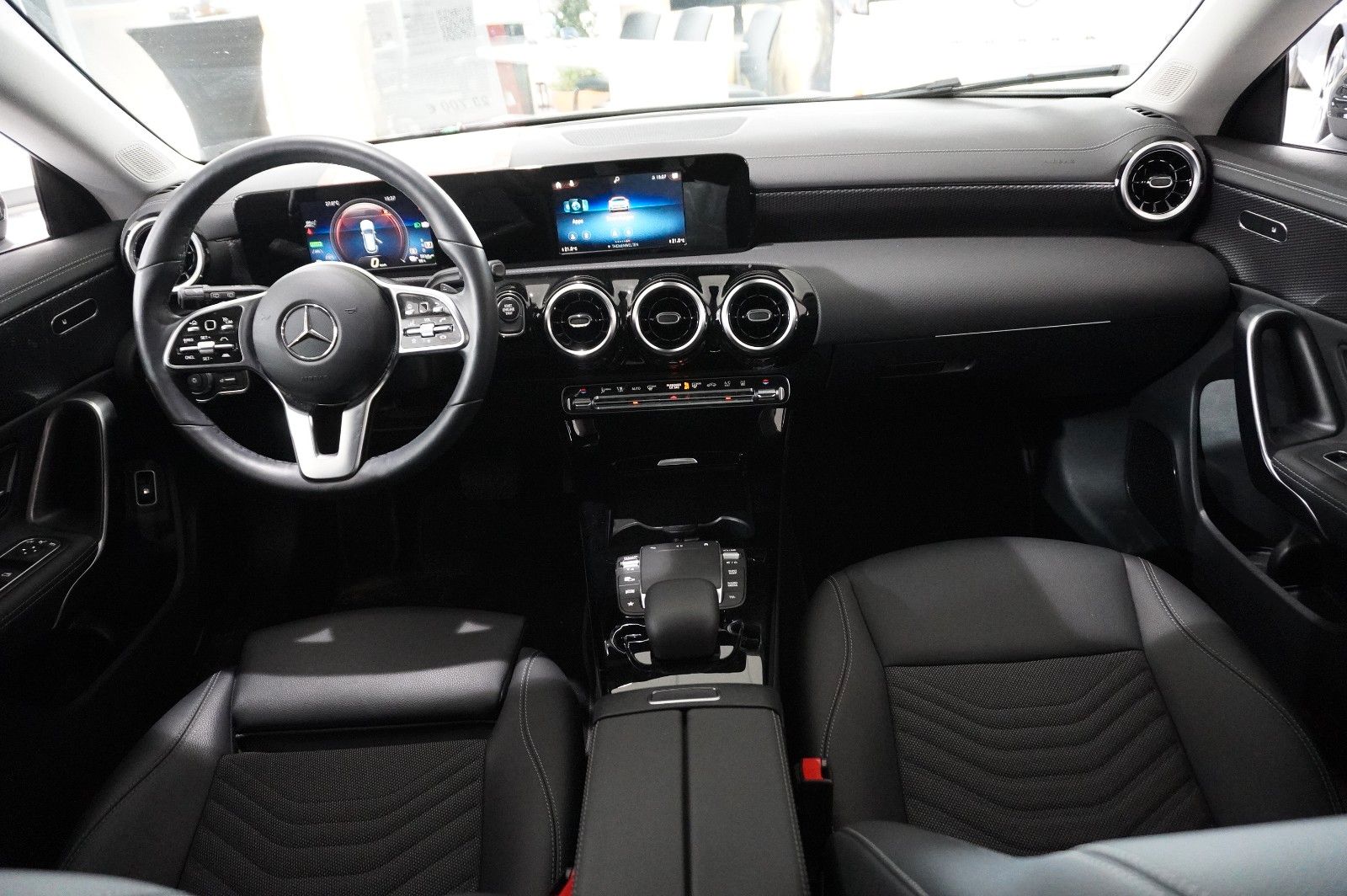 Fahrzeugabbildung Mercedes-Benz CLA SB 250e PHEV PROGESSIVE NAVI/LED/KAMERA/DAB+