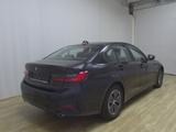 BMW 318dA Advantage LC Prof. HuD Navi LED H-K - BMW 3er Reihe Gebrauchtwagen in Bremen