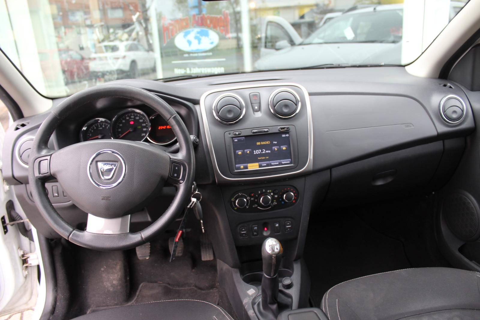 Dacia Logan 2014 — photo 12