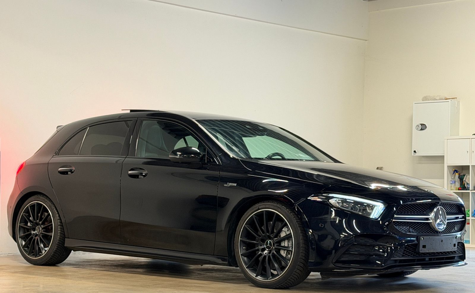 Mercedes-Benz A 35 AMG 4Matic Track Performance Pack LKW imagem 3
