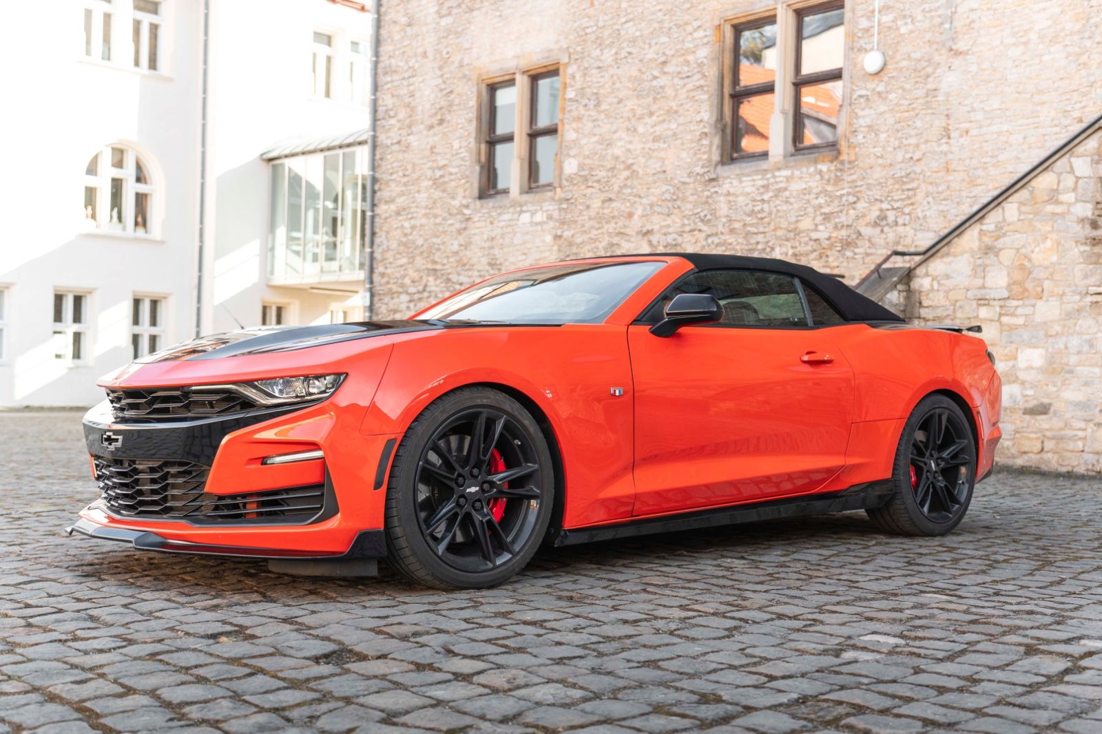 Fahrzeugabbildung Chevrolet Camaro 6,2L V8 Sport HUD KAM NAV CARPLAY BOSE