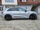 Audi e-tron 55 quattro - - Audi e-tron: Von Privat
