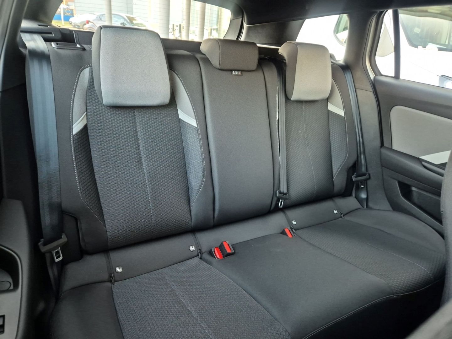 Fahrzeugabbildung Opel Astra 1.5 D EU6e L Sports Tourer Edition LED App