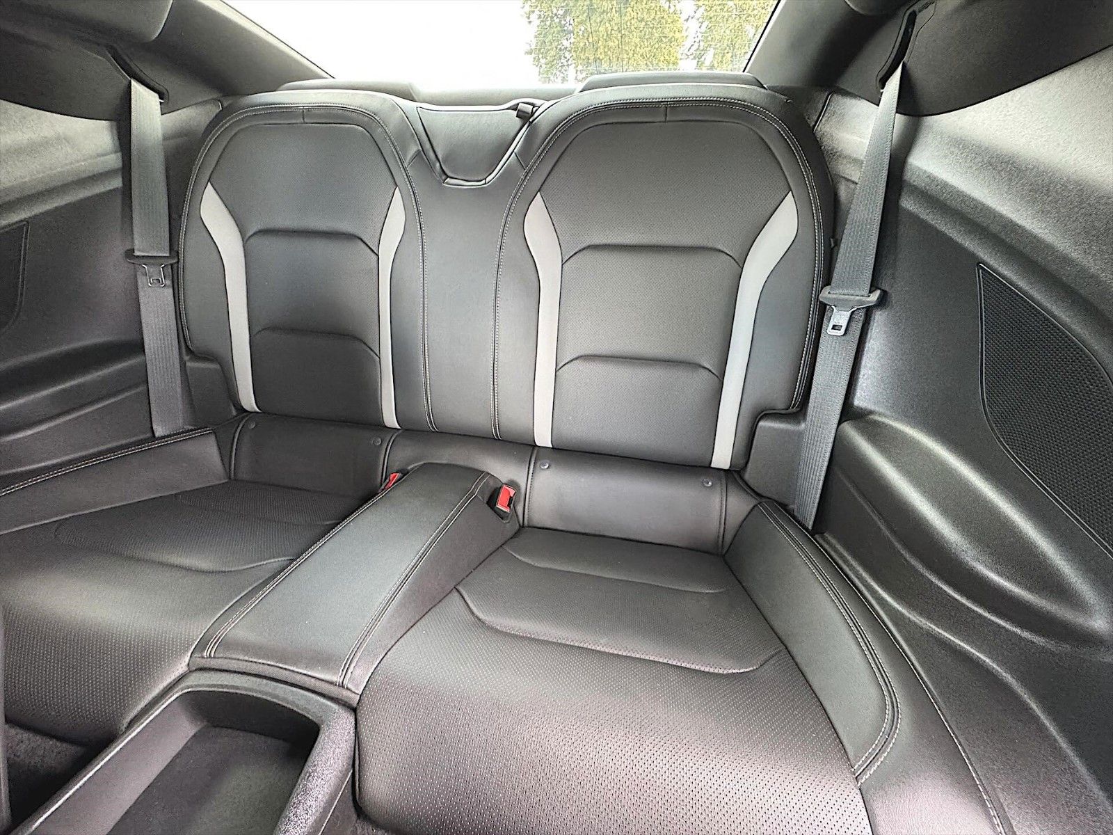 Fahrzeugabbildung Chevrolet Camaro 6.2 SS Coupe LT1 Performance *CarPlay*LED