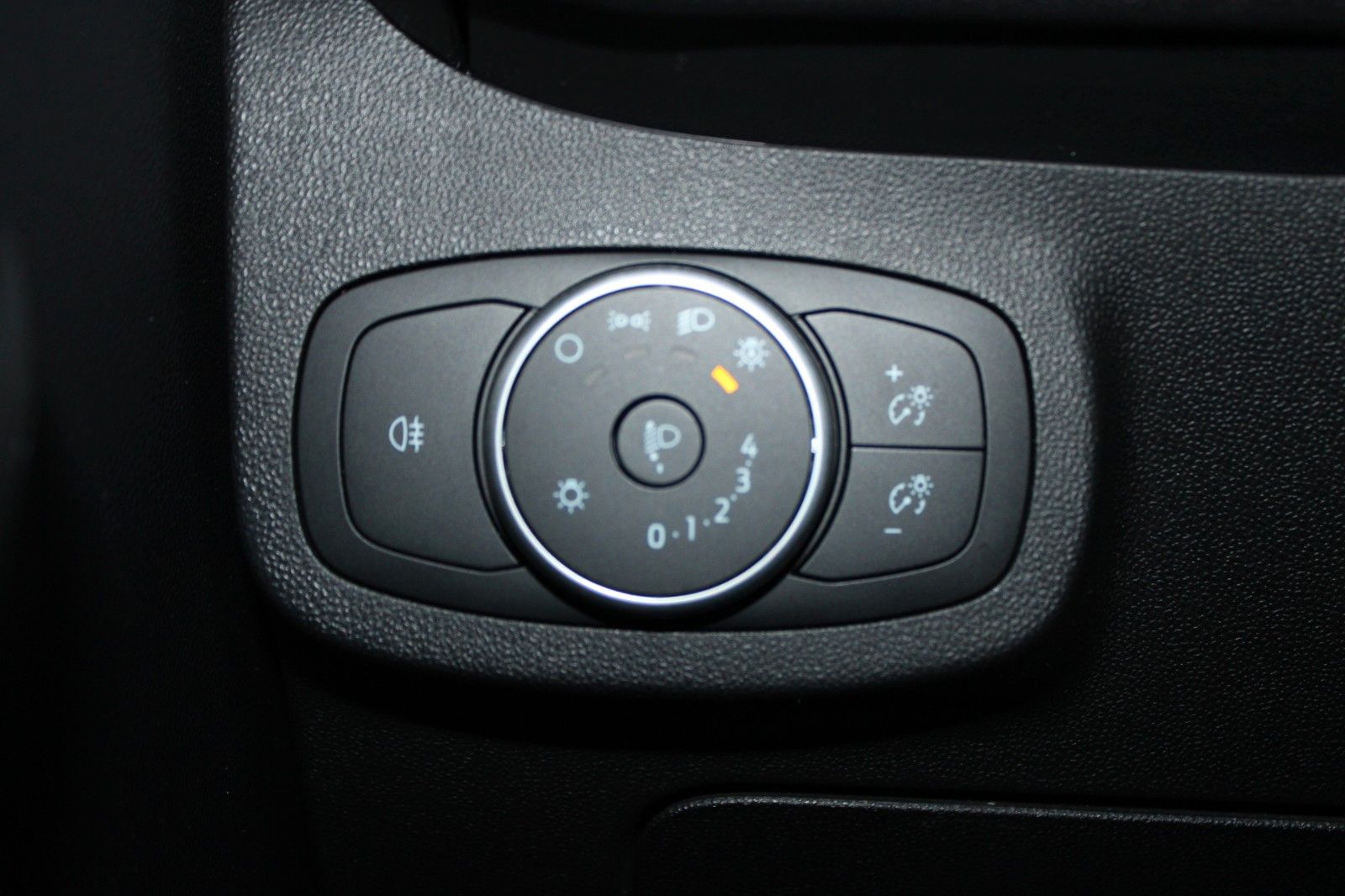 Fahrzeugabbildung Ford Fiesta TREND 5-trg KLIMA WinterPaket aus 1.Hand