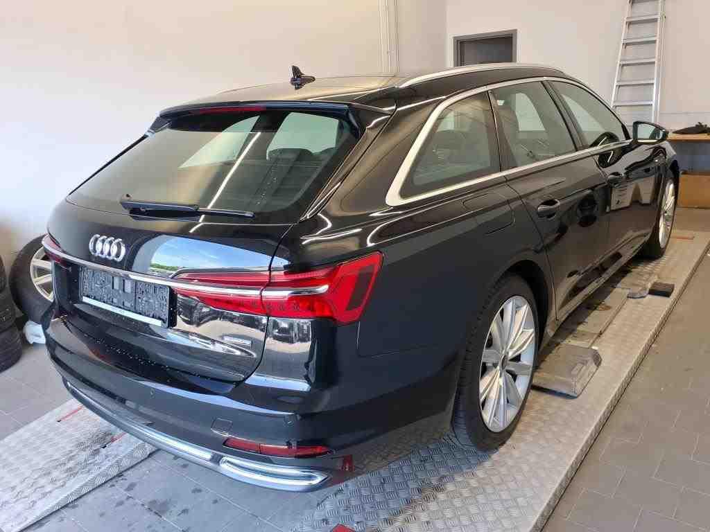 Audi A6 Avant Sport 45 TFSI quatt S tronic AHK Matrix