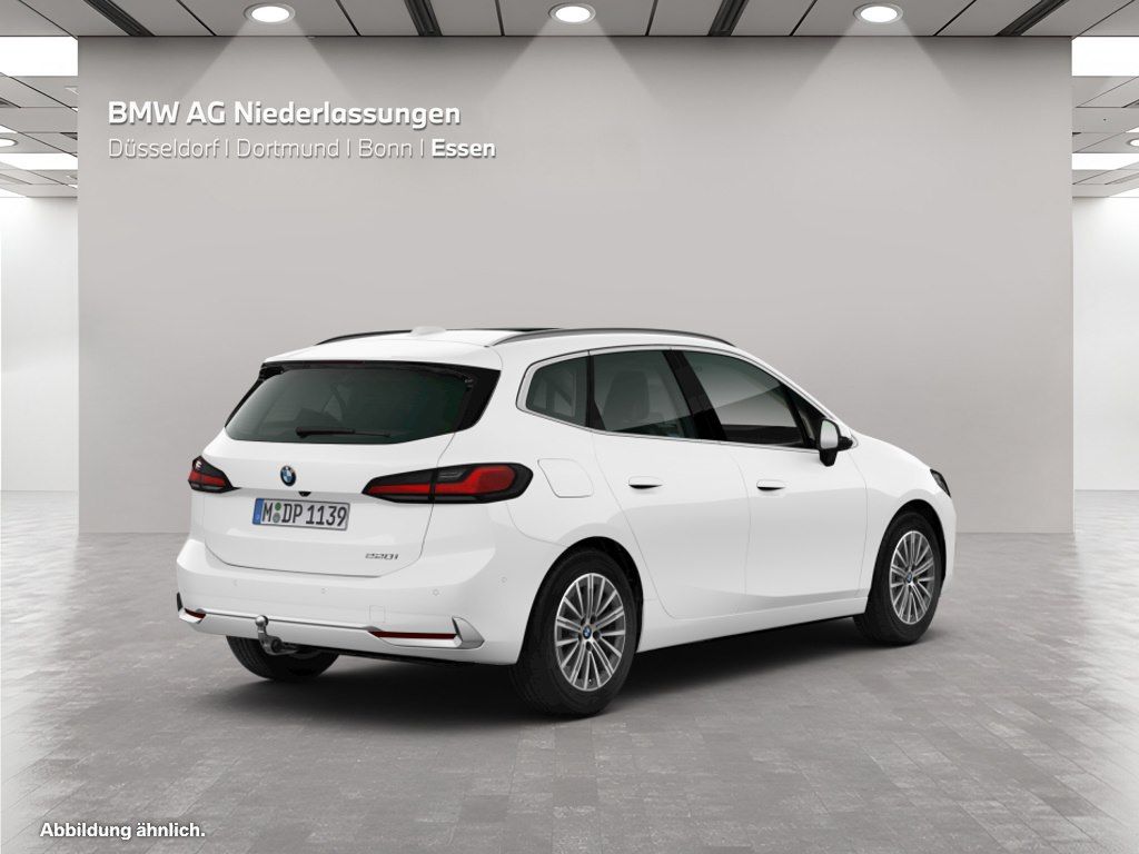 BMW 220 Active Tourer - Bild 4