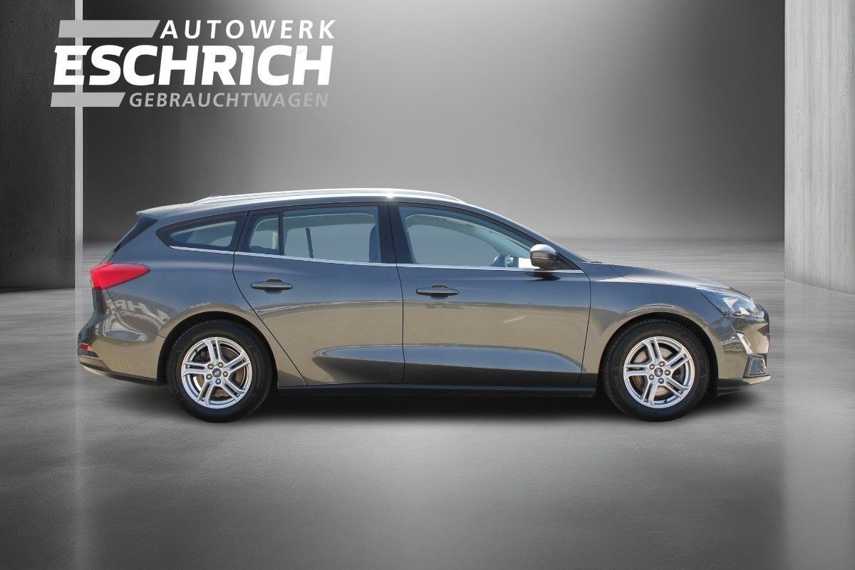 Fahrzeugabbildung Ford Focus Turnier SZH, PDC, TOP Zustand