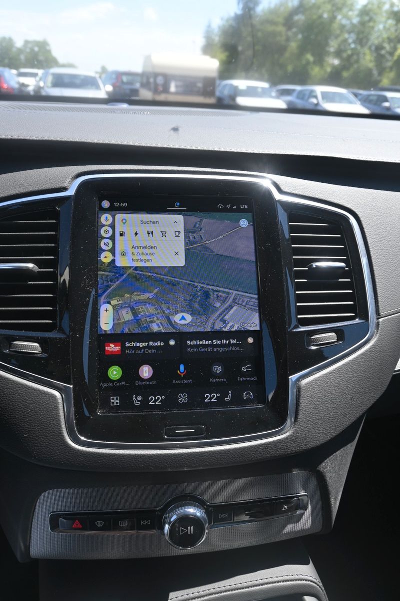 Fahrzeugabbildung Volvo XC90 T8 Ultra Bright AWD*Pano*HUD*STHZG*H&K*