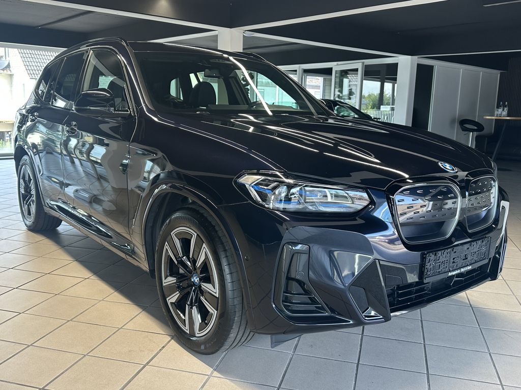 Image of BMW iX3