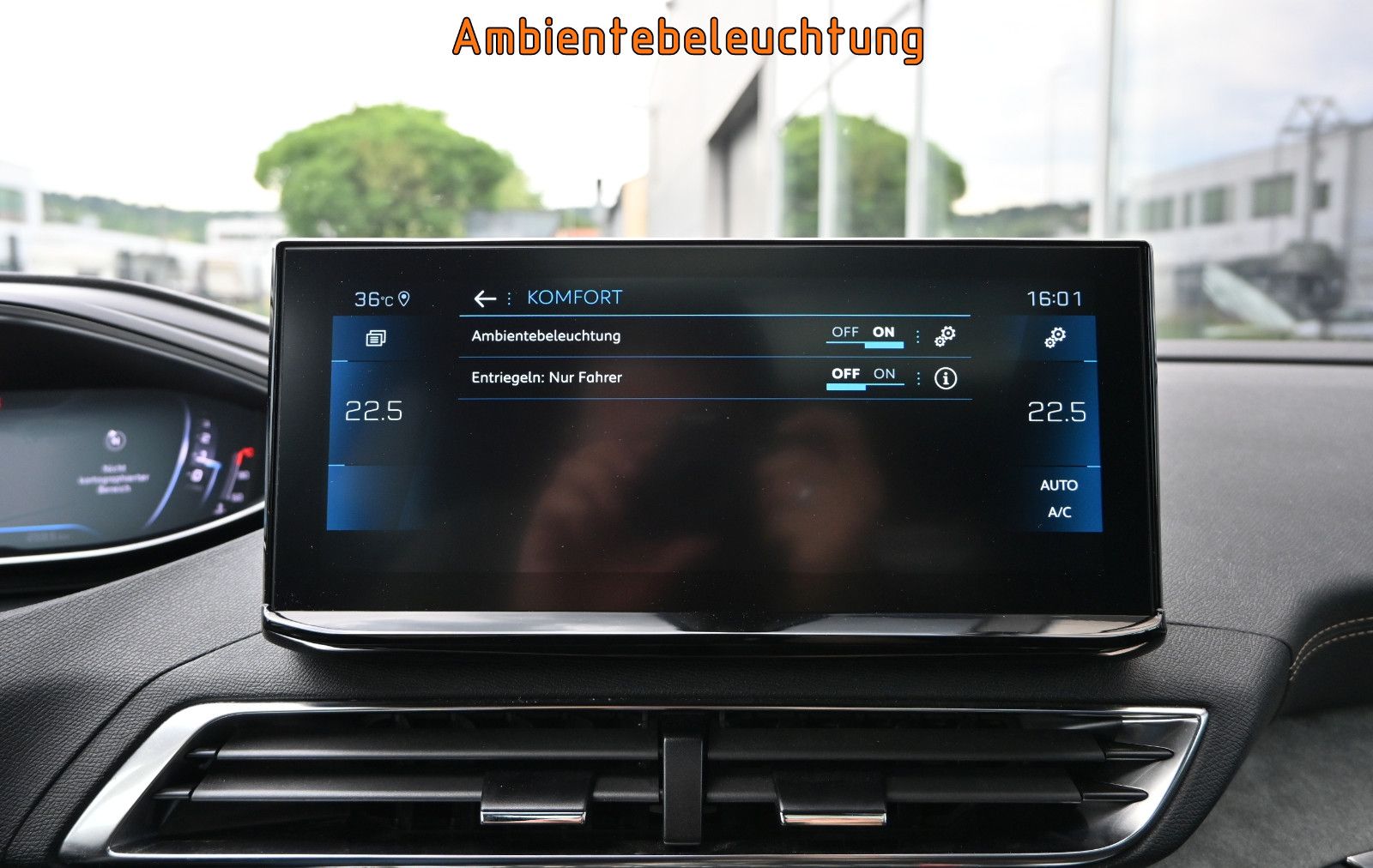 Fahrzeugabbildung Peugeot 5008 BlueHDi 130 GT °ACC°AHK°PANO°7-SITZE°ALARM°