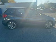 Fahrzeugabbildung BMW 220 d Active Tourer Scheckheft AHK