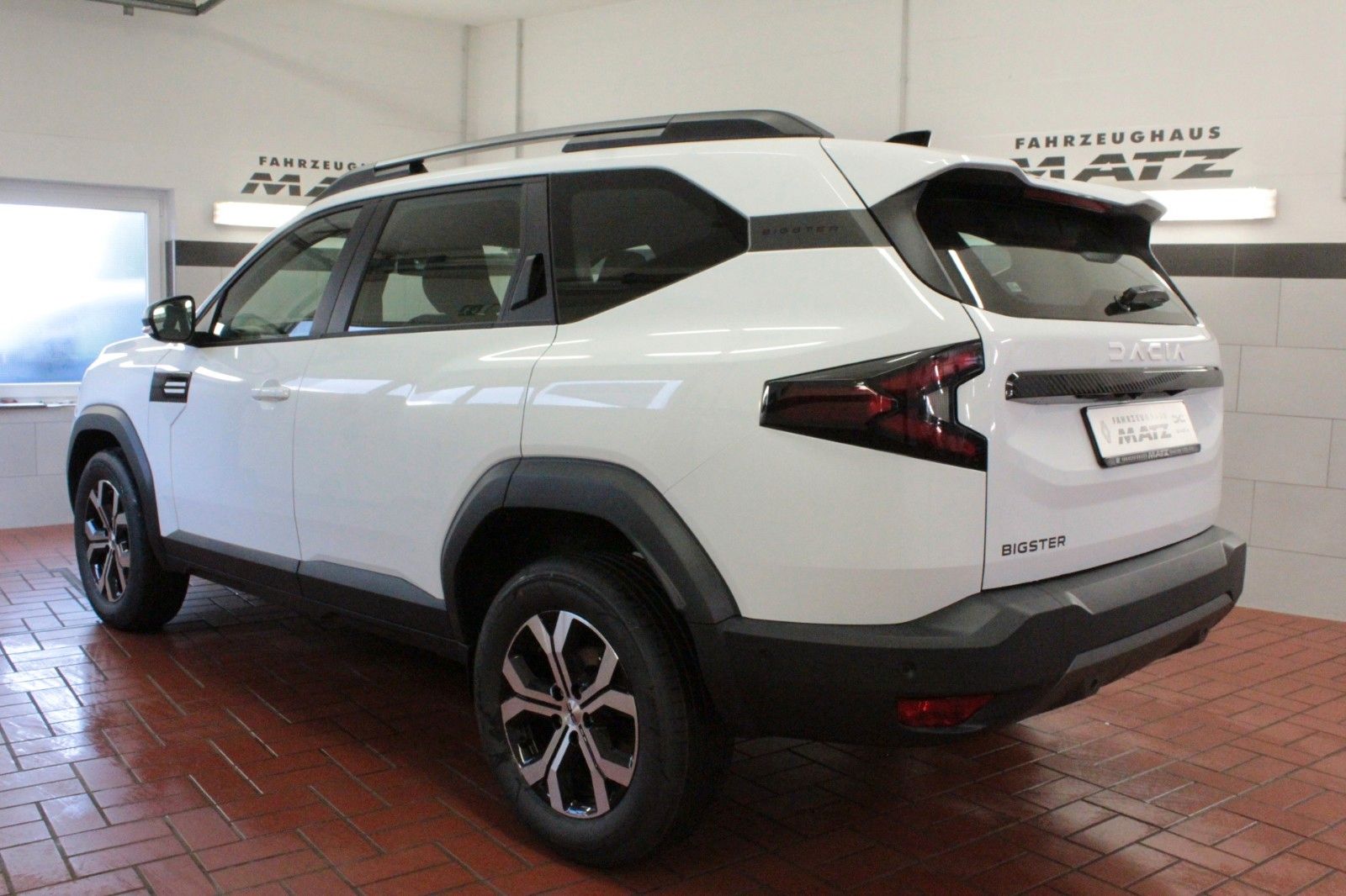 Fahrzeugabbildung Dacia Bigster hybrid 140 Expression   Winterpak.*City