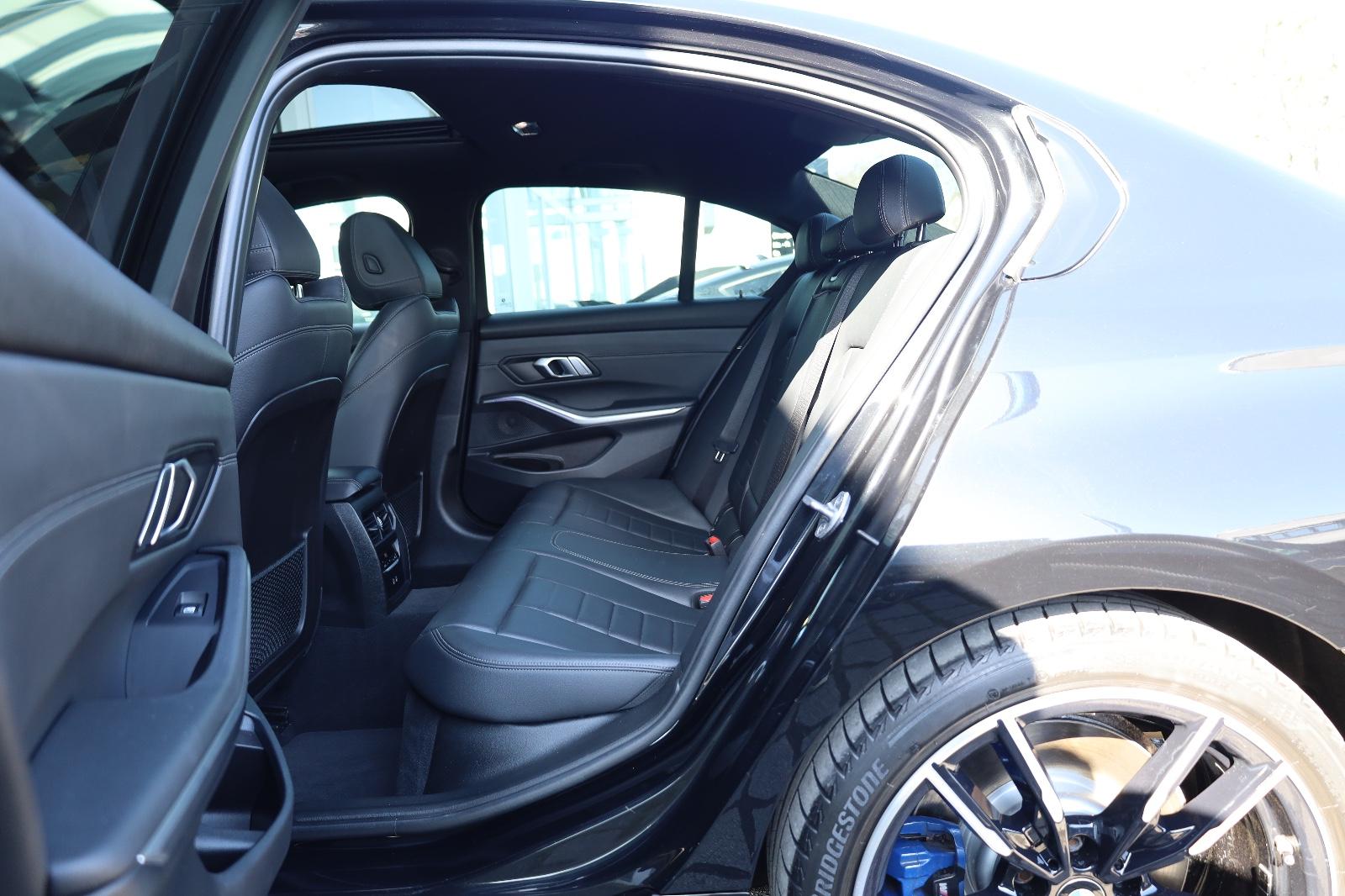 BMW M340i xDrive/M/KAMERA/HUD/SBD/SHZ/LHZ/APPLE/R19