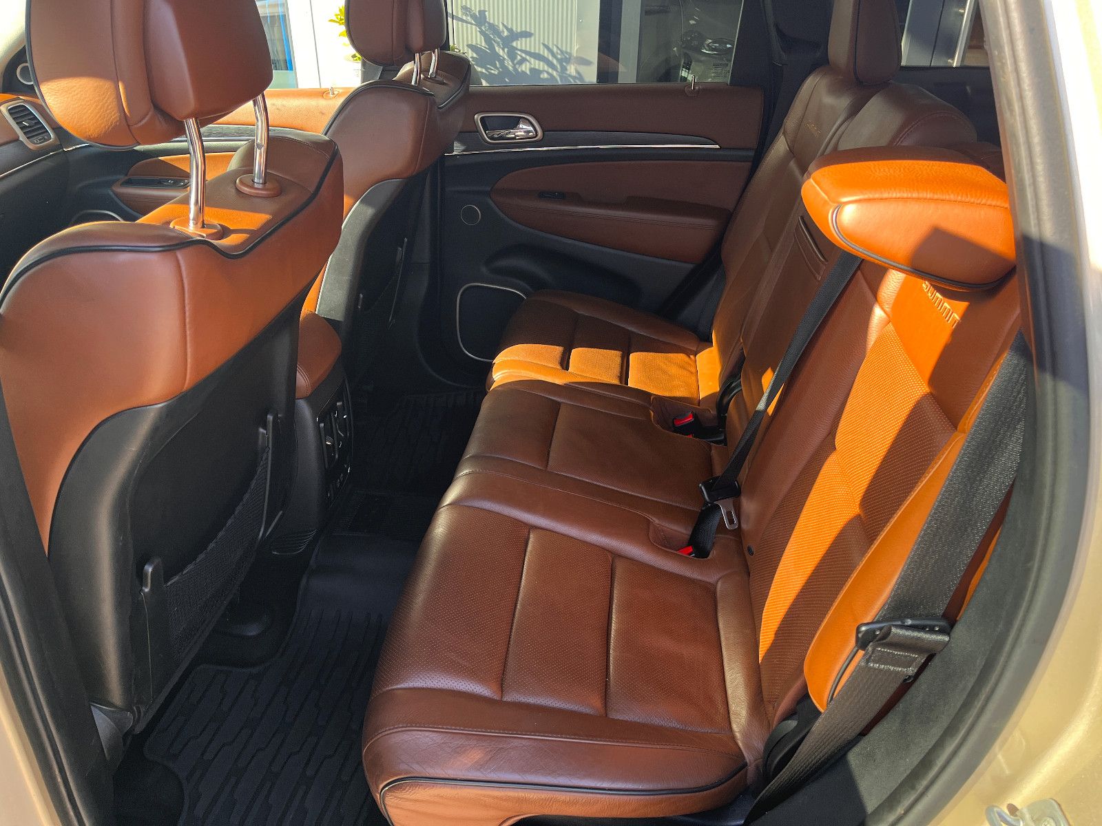 Fahrzeugabbildung Jeep Grand Cherokee 3.0 CRD Summit