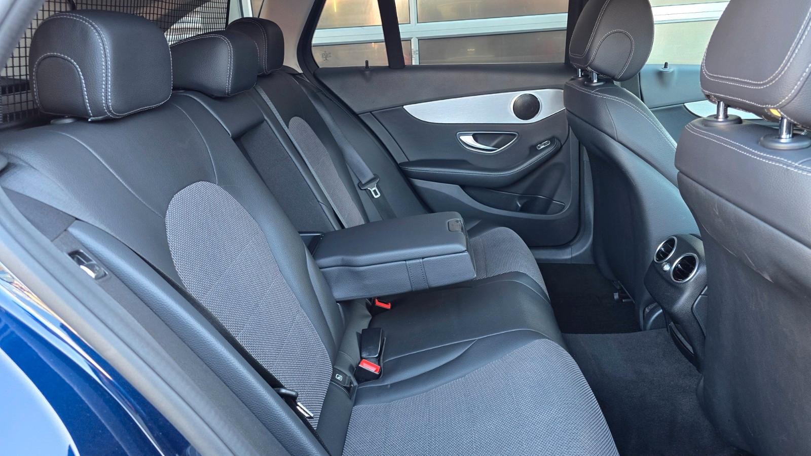 Mercedes-Benz C 180 T 9G Avantgarde LED NAV SHZ PDC