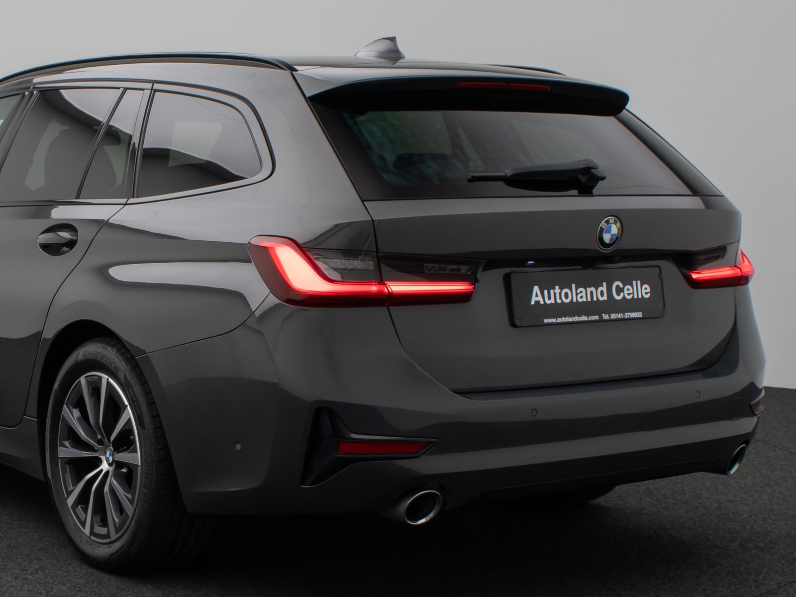 Fahrzeugabbildung BMW 320d xD Sport Line Panorama Laser Kamera HUD DAB