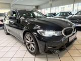 BMW 3 Touring 318 d Sport Line  LED NAVI AMBIENTE - BMW 318 in Solingen