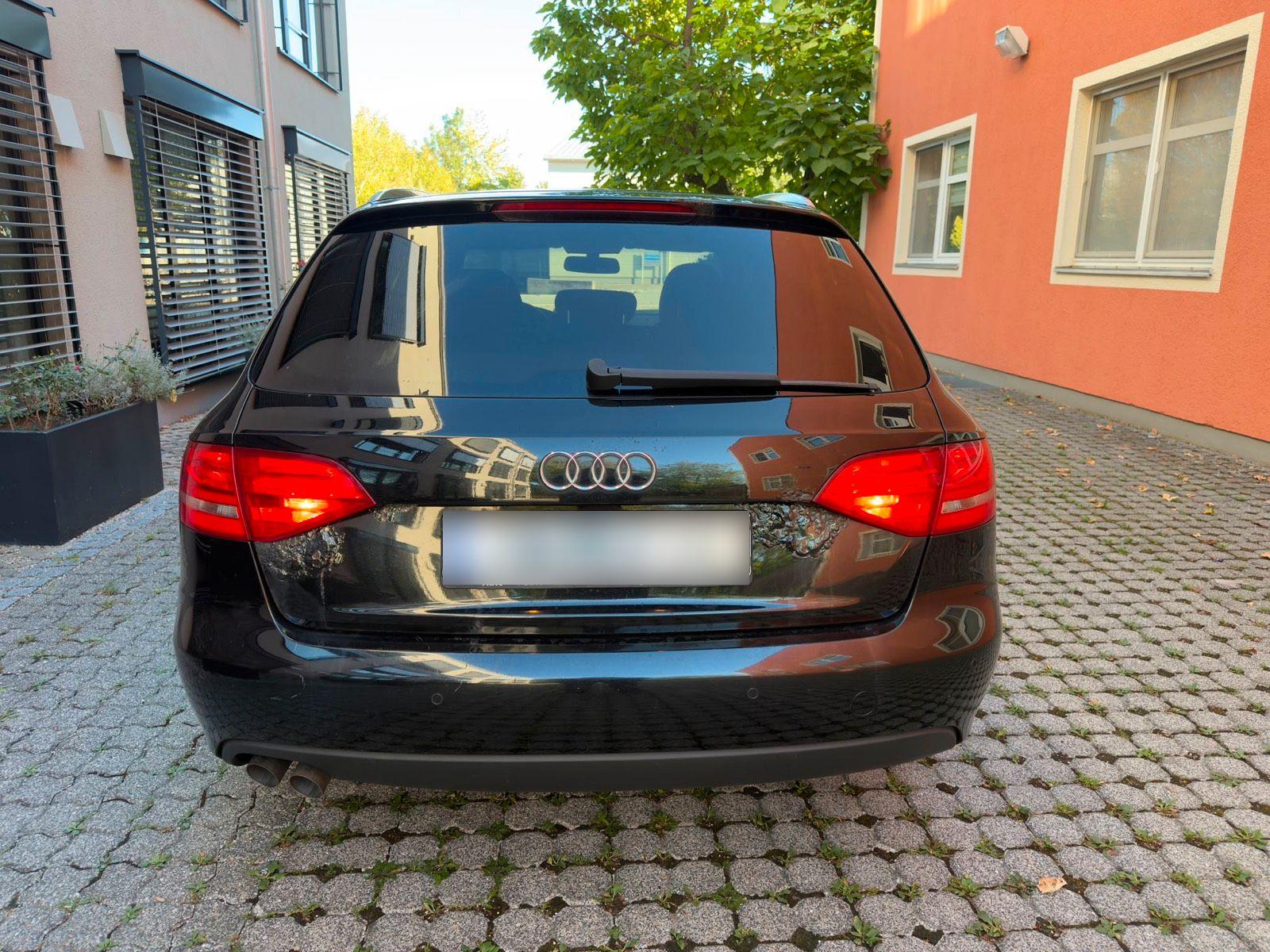 Audi A4 2009 — photo 6