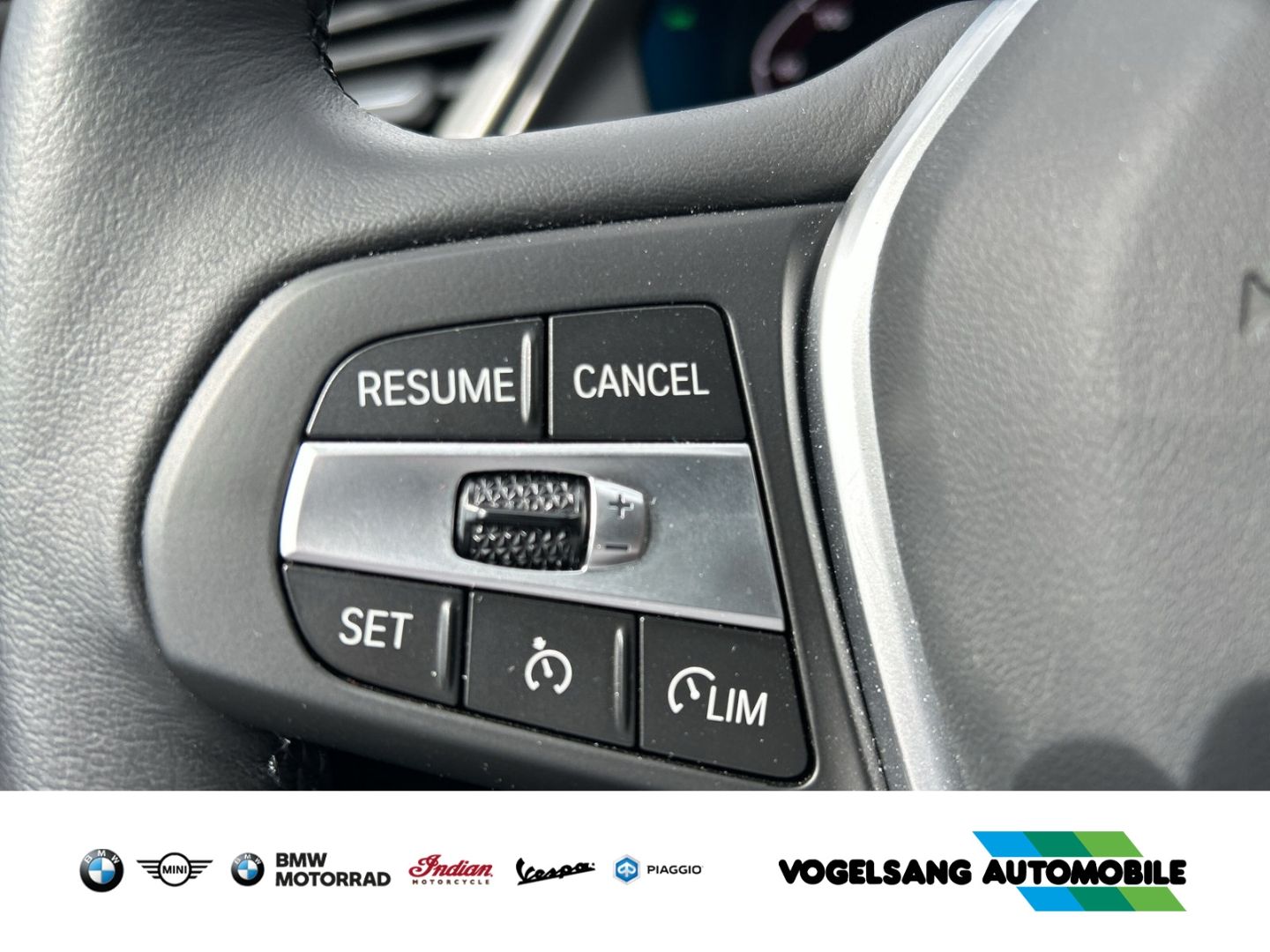 Fahrzeugabbildung BMW 116 i Automatik WLAN Schiebedach LED Navi groß e