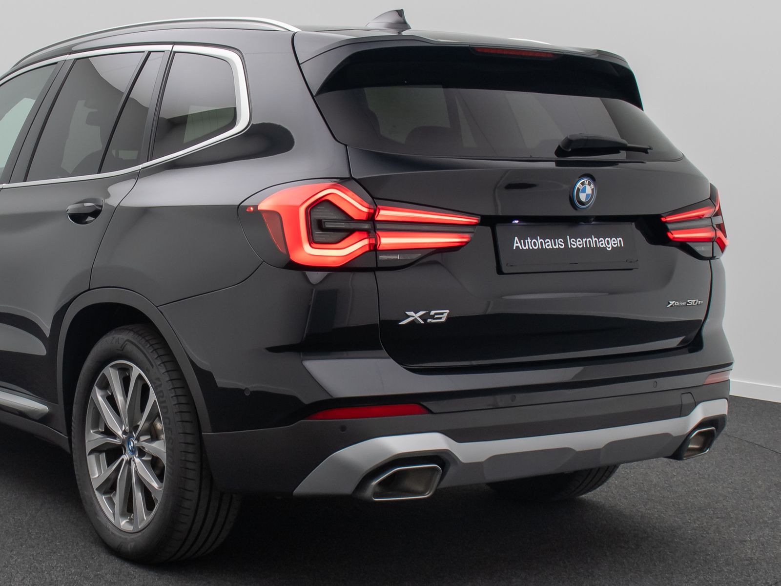 Fahrzeugabbildung BMW X3 xD30e DAB Kamera Panorama 19Zoll Leder Sport