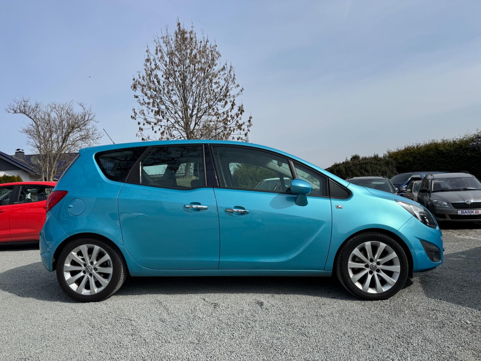 Opel Meriva 2011 — photo 5