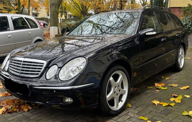 Mercedes-Benz Mercedes Benz E200 T Elegance