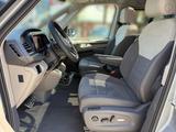 Volkswagen T7 Multivan Style lang 2.0TDI DSG ACC AHK Kamera - : Van, 7sitzer