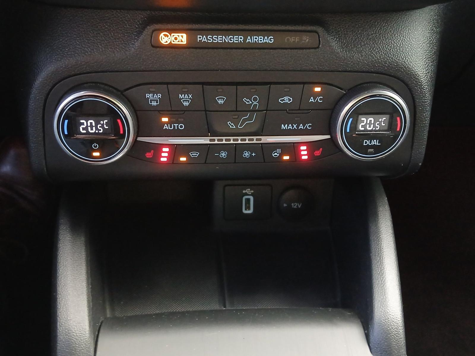 Ford Focus ST-Line Turnier AHK LED NAVI WINTER-PAKET