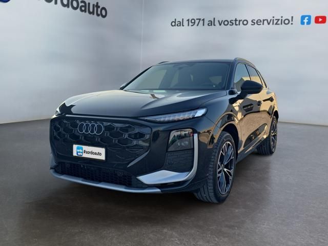 Image of Audi Q3