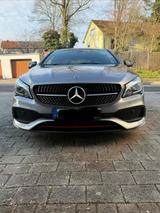 Mercedes-Benz CLA 250 Sport 4MATIC AMG line Night Paket - graue Mercedes-Benz CLA 250