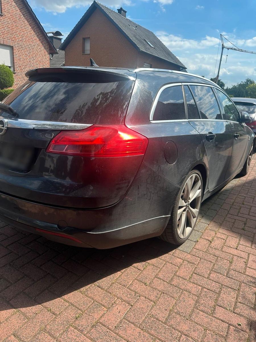 Opel Insignia 2012 — interior