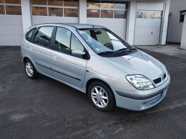 Renault Scenic Neopatentati