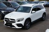 Mercedes-Benz GLB 220d 4M AMG Line*AHK*ACC*APP*DAB*LED*NAV - silberne Mercedes-Benz GLB 220