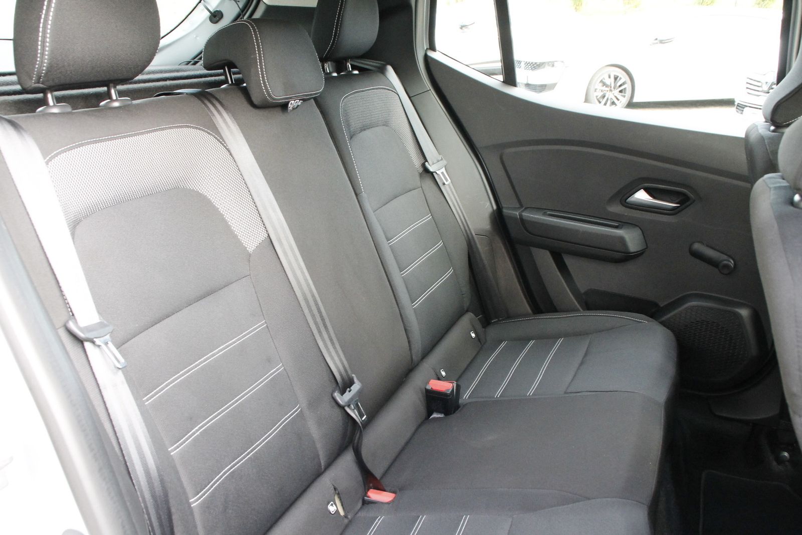 Fahrzeugabbildung Dacia Sandero Comfort TCe 100 ECO-G