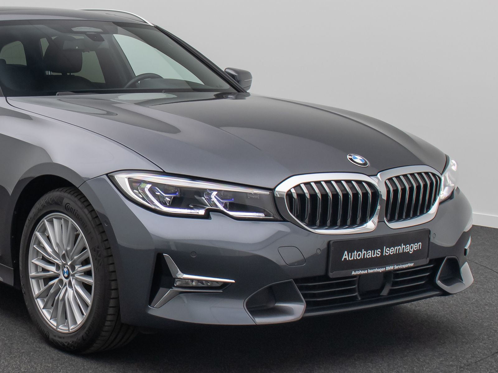 Fahrzeugabbildung BMW 320d xD Luxury Line Panorama Laser HUD DAB H/K