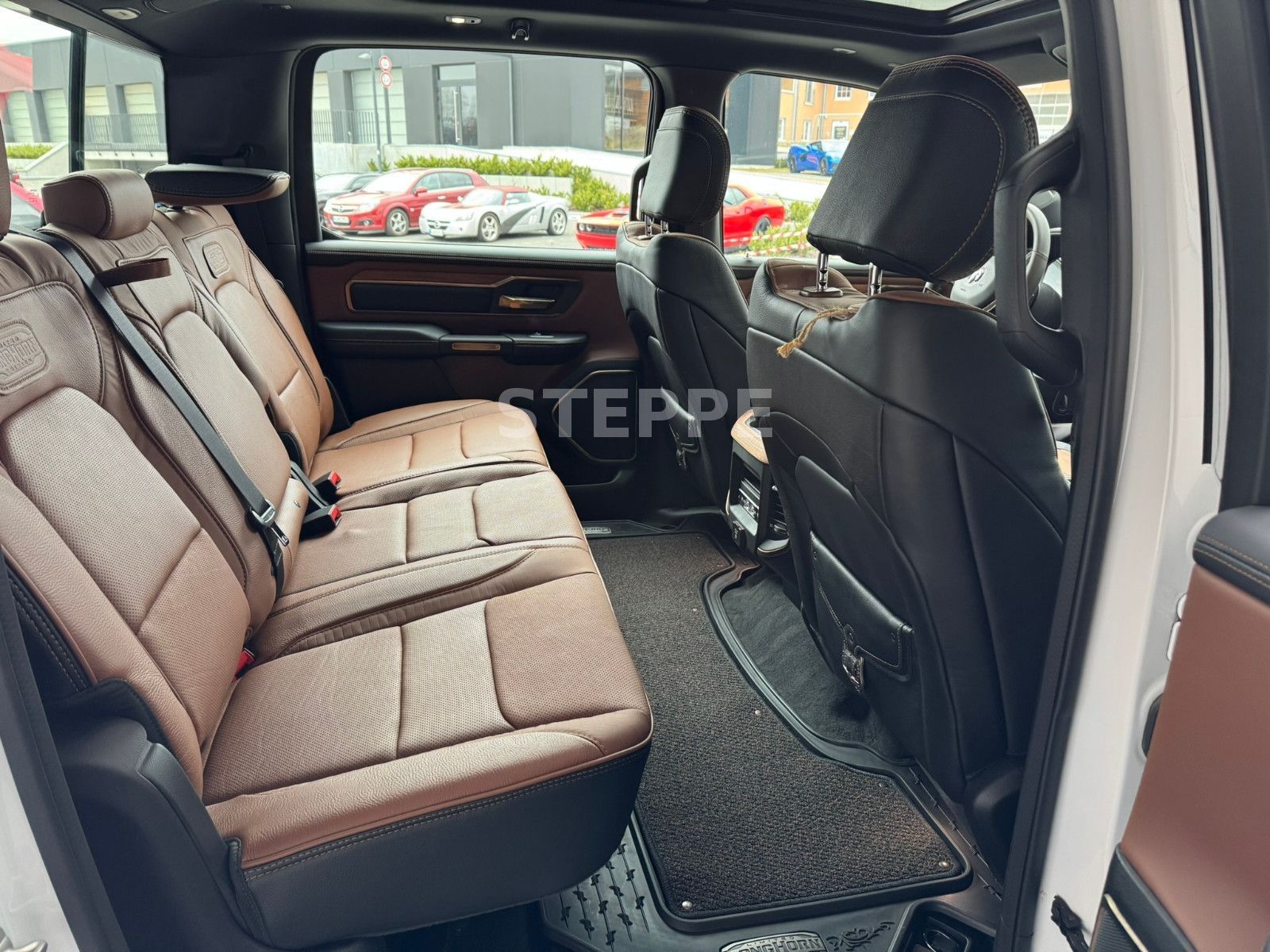 Dodge RAM 1500 5,7 V8 HEMI LONGHORN Luftfederung AHK