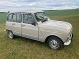 Renault R4 - Renault R 4 mit Benzin-Antrieb: Kleinwagen