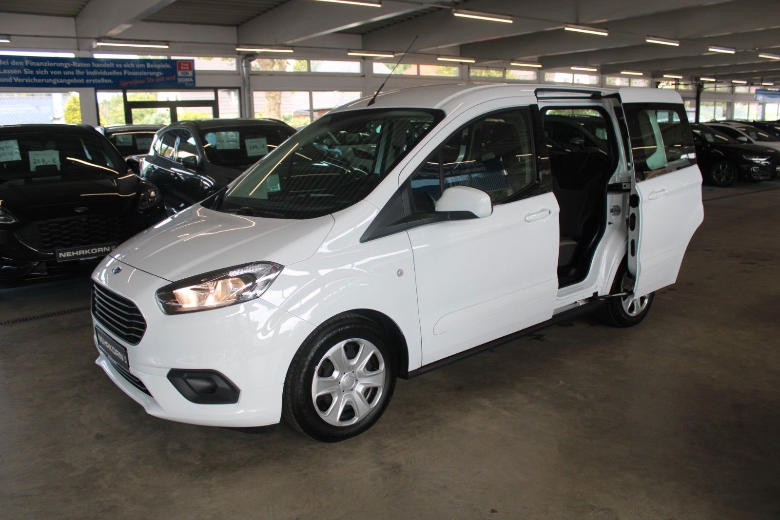 Fahrzeugabbildung Ford Tourneo Courier 1.5 TDCi Trend AHK KLIMA WinterP