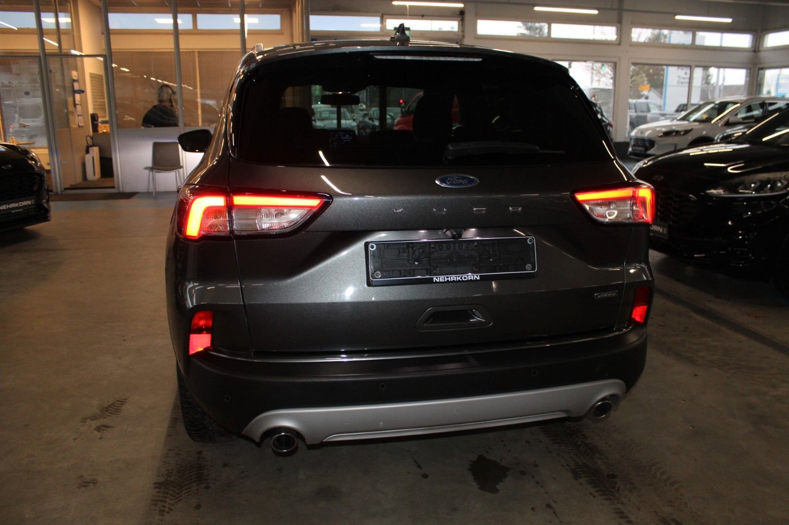 Fahrzeugabbildung Ford Kuga PHEV Titanium X AHK LED HUD 2xCam WinterP.